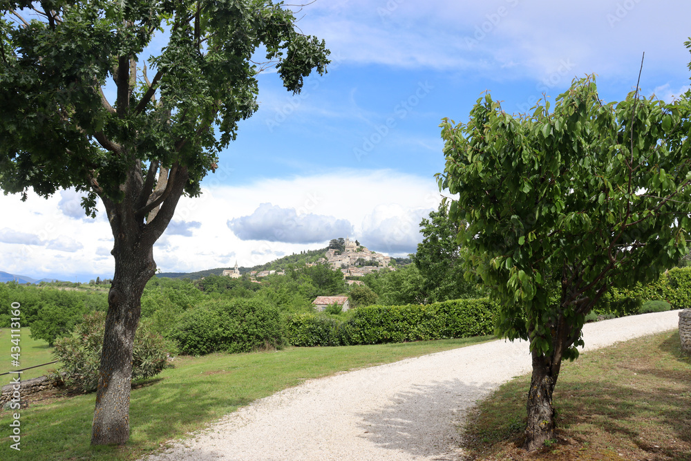 Das alte Bergdorf Bonnieux in der Provence, Frankreich