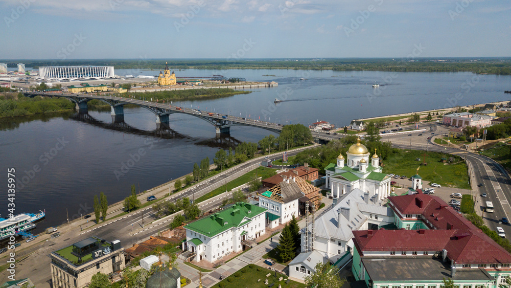 Nizhny Novgorod. Kanavinsky bridge over the Oka river in the city center