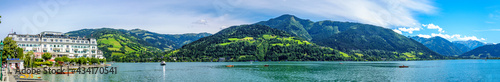 Fotografia famous village Zell am See in Austria