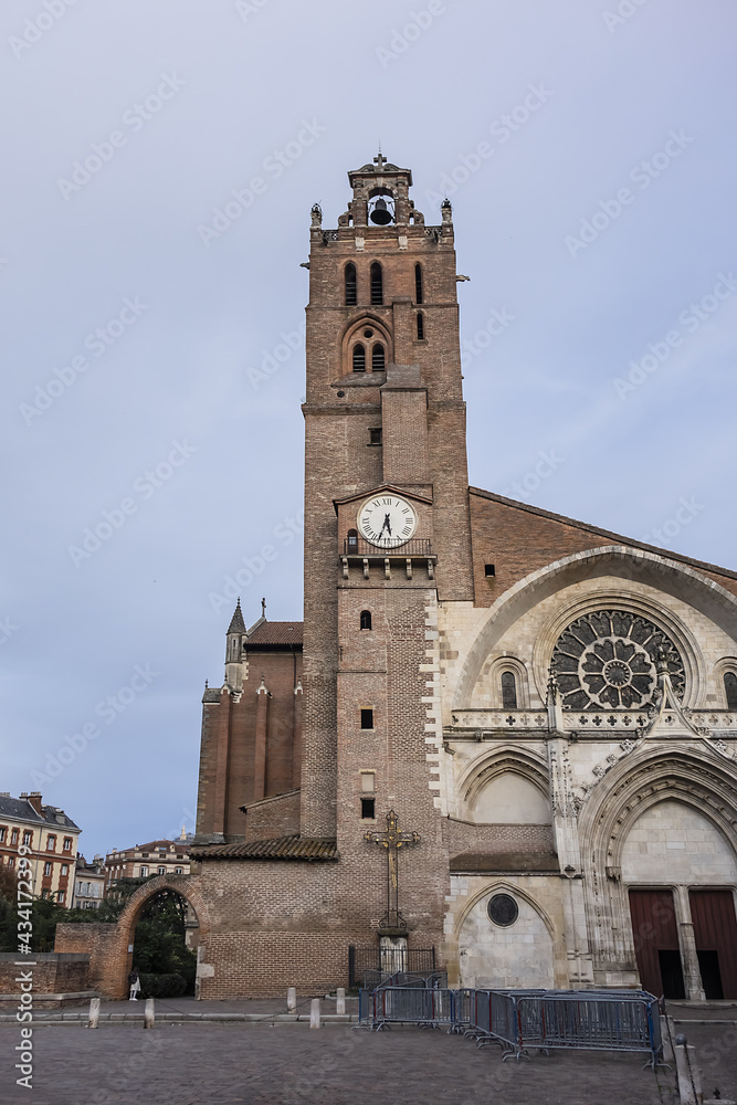 Toulouse Cathedral (Cathedrale Saint-Etienne de Toulouse, XIII - XVII century) - Roman Catholic church in city of Toulouse. France.