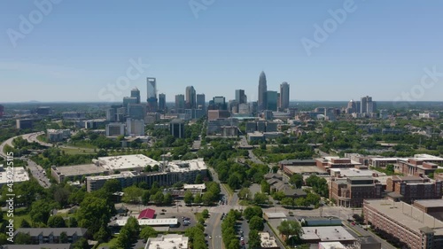 Wallpaper Mural Cinematic Establishing Shot of Downtown Charlotte Skyline. Drone Torontodigital.ca