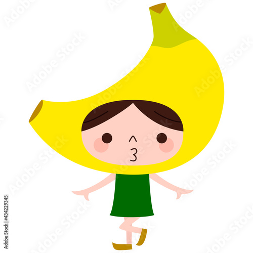 バナナのキャラクター。果物のバナナの被り物をして楽しそうに踊っている子どものイラスト。