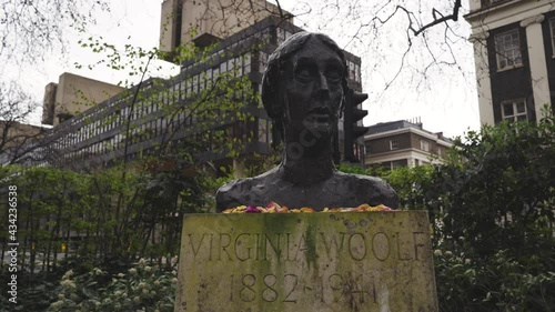 London - Empty Streets - Virginia Woolf Statue in Tavistock Square, Bloomsbury (Covid-19 Pandemic, April 10, 2021) photo