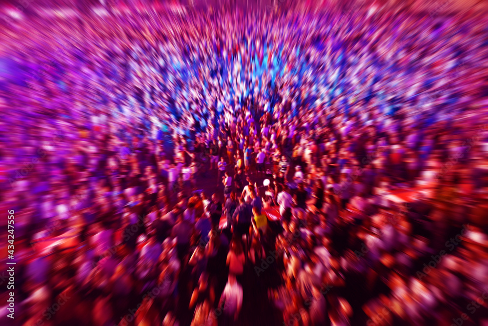 Obraz premium Background of defocused and blurred crowd of people