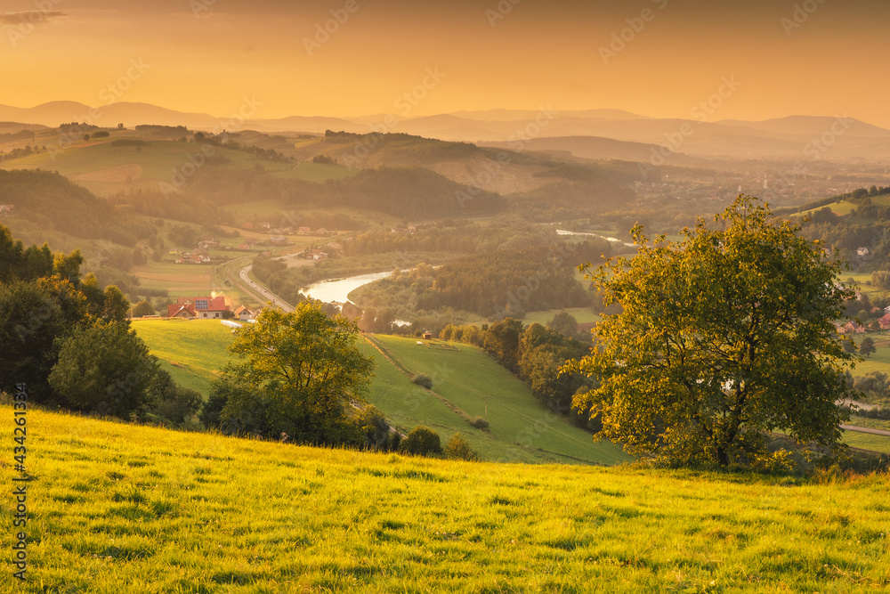 Obraz premium Beskid Sądecki on a warm summer afternoon. Natural views with beautiful landscapes.