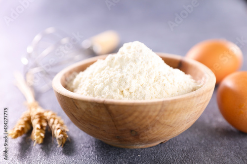 bowl of flour and wheat