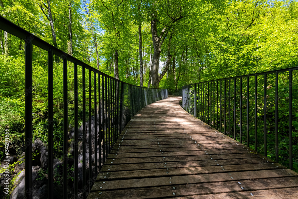 Felsenmeer Brücke Hemer Sauerland Park Karst Frühling Steg Bäume Buchen Wald Attraktion Schlucht Höhlen Naturschutzgebiet Sehenswürdigkeit Wandern Aussicht Panorama Saison Ausflugsziel Deutschland Felsenmeer Brücke Hemer Sauerland Park Karst Frühling Steg Bäume Buchen Wald Attraktion Schlucht Höhlen Naturschutzgebiet Sehenswürdigkeit Wandern Aussicht Panorama Saison Ausflugsziel Deutschland