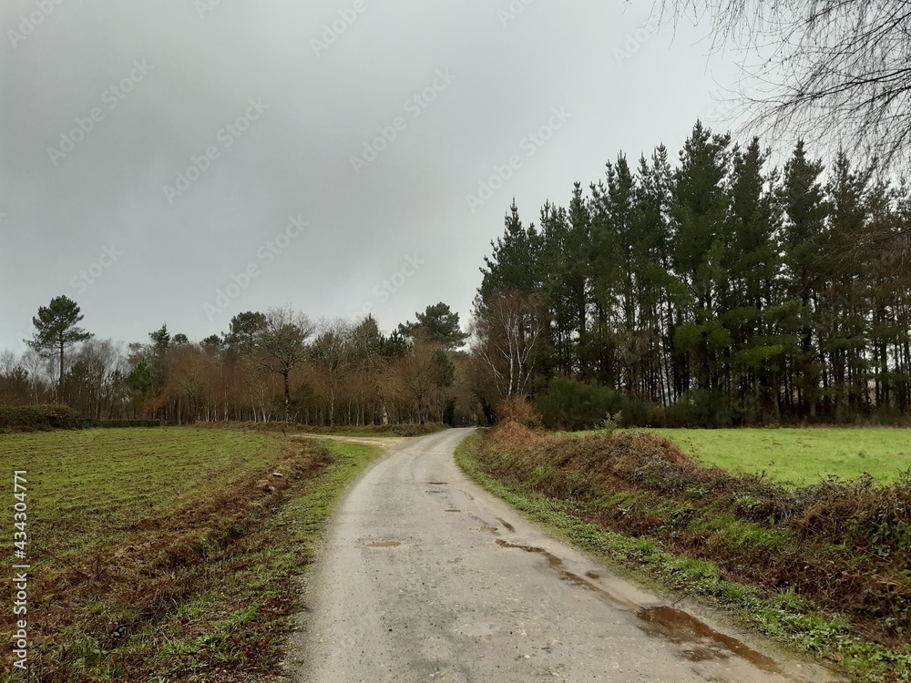 Paisaje en Galicia tras una tormenta en primavera