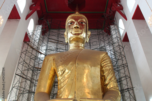 buddhist temple (Wat Chaiyo Wora Wihan) in ang thong (thailand) photo