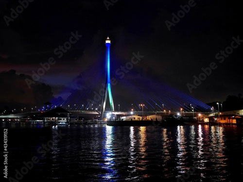 ブルネイのバンダルスリブガワンの橋「Raja Isteri Pengiran Anak Hajah Saleha Bridge」