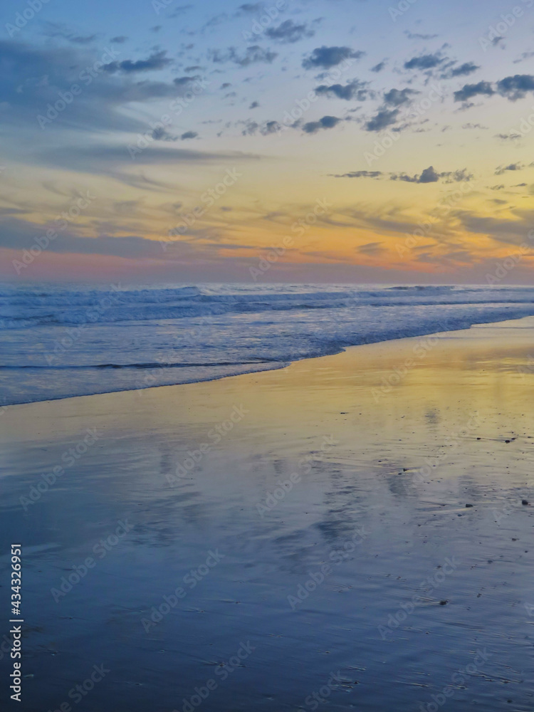 Fototapeta premium atardecer mar 