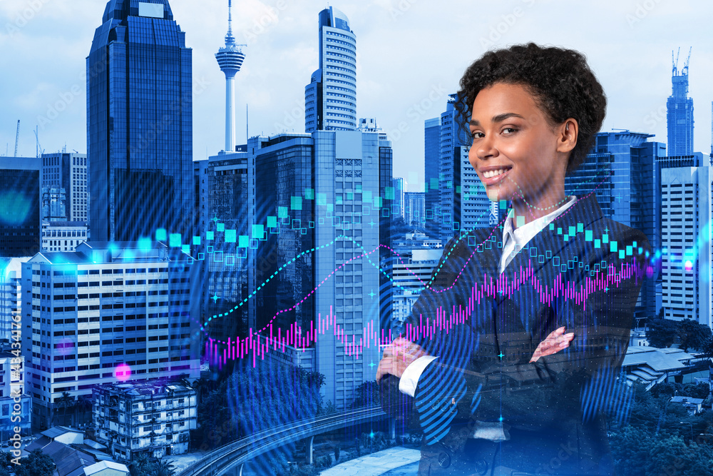 Φωτογραφία Successful smiling attractive black woman trader suggesting a new strategy of investment in stocks to grow client income