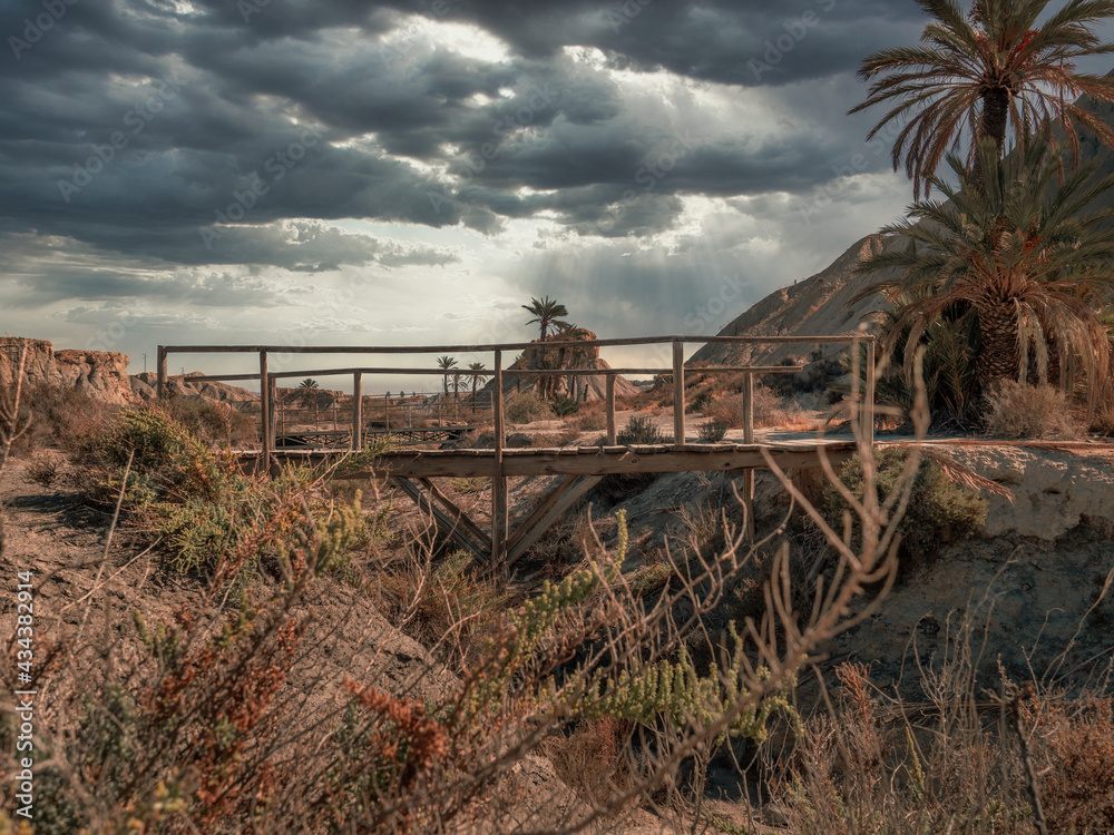 Increíbles fotografías del Desierto de Tabernas (Almería) al atardecer. Numerosas localizaciones usadas en grabaciones de películas western.