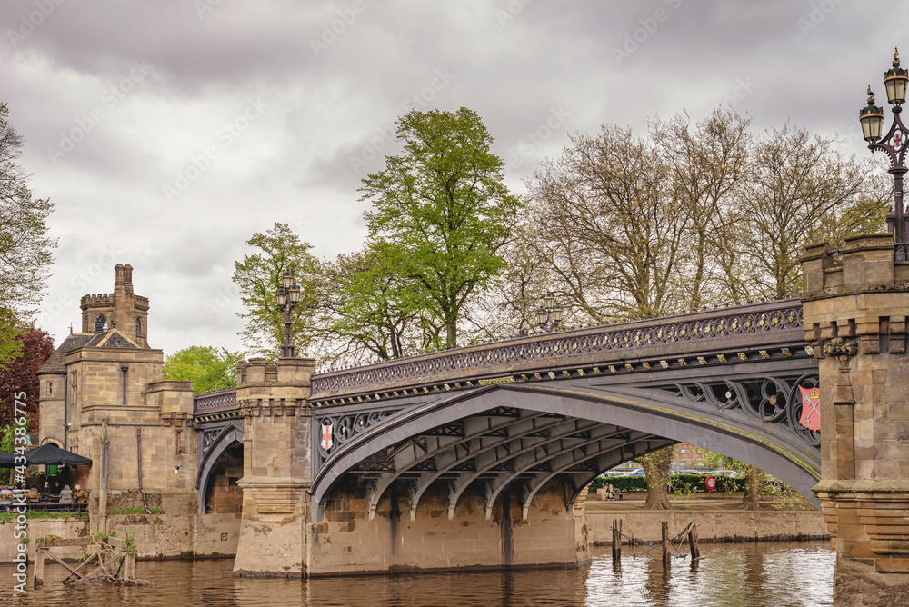 Naklejka premium Ancient bridge.