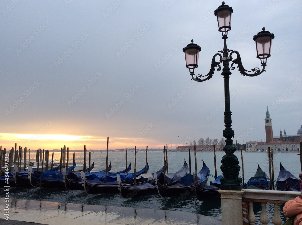  Venezia gondola