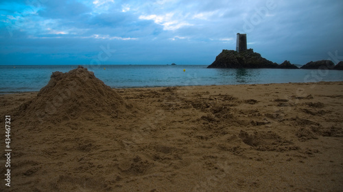 Plage de la Fourberie à Saint Lunaire proche d St Malo (ile et vilaine) photo