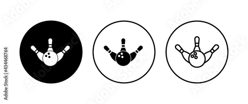 Bowling icon set. bowling ball and pin icon. bowling pins