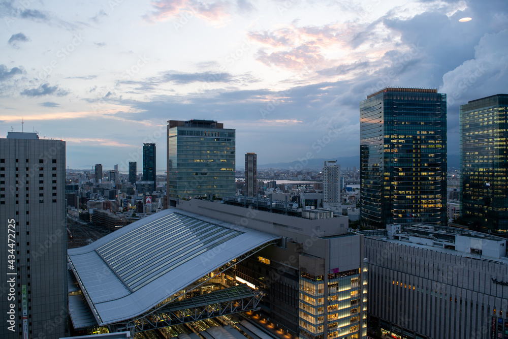 夕暮れの大阪