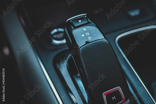 Electronic gear in the car cockpit