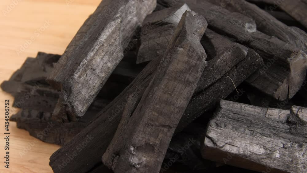 Charcoal from natural wood is useful as a fuel, medicine, food and beauty care. Charcoal from natural wood is useful as a fuel, medicine, food and beauty care.