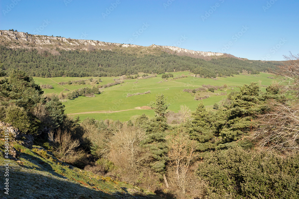 Route of the river Puron in the natural park of valdrejo, in the Basque Country