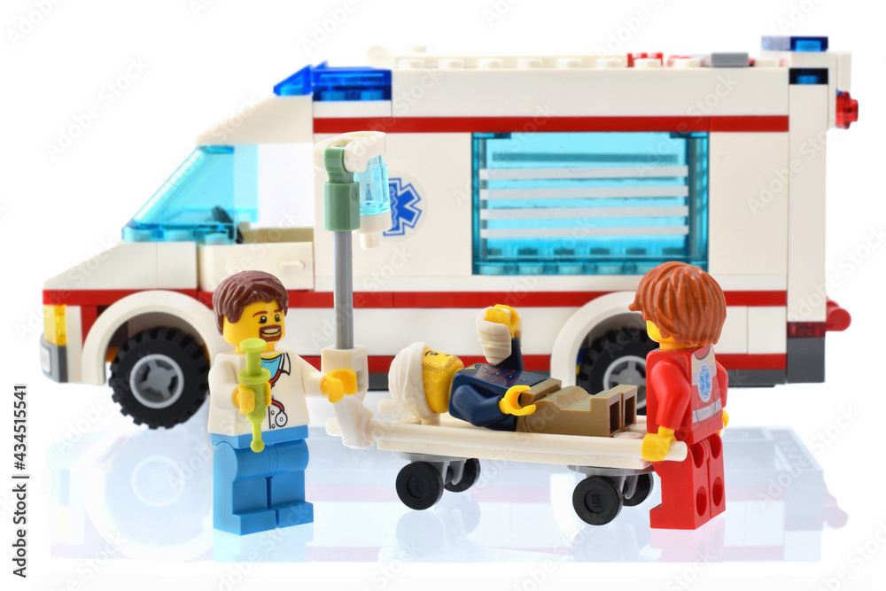 Lego doctor car new arrivals