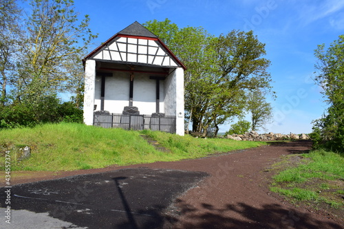 Hochkreuz zwischen Thür und MEndig photo