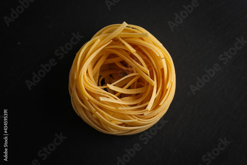 Fettuccine pasta nest