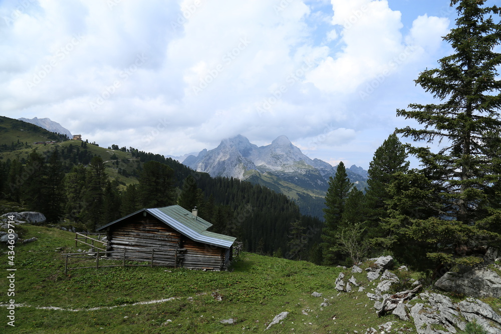 Wanderhütte in den bayrischen Bergen