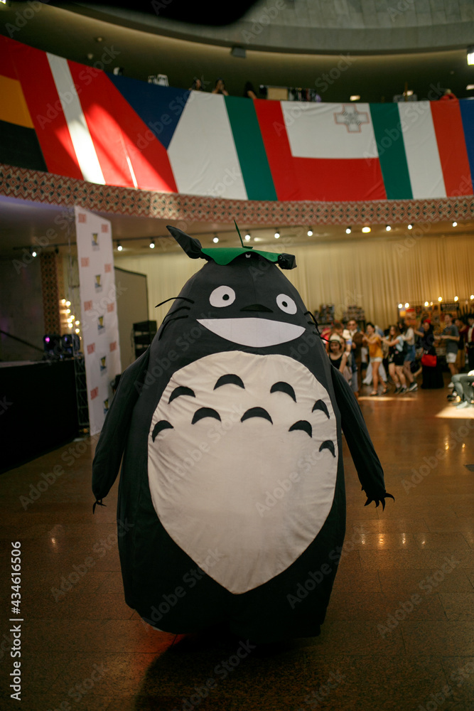 Obraz premium Kiev, Ukraine - June 1, 2019: Kiev Comic Con, an annual fandom festival in Ukraine. Girl in Miss Marvel costume. Cosplayers dressed as their favorite superheroes. Marvel Cosplay, Avengers, DC