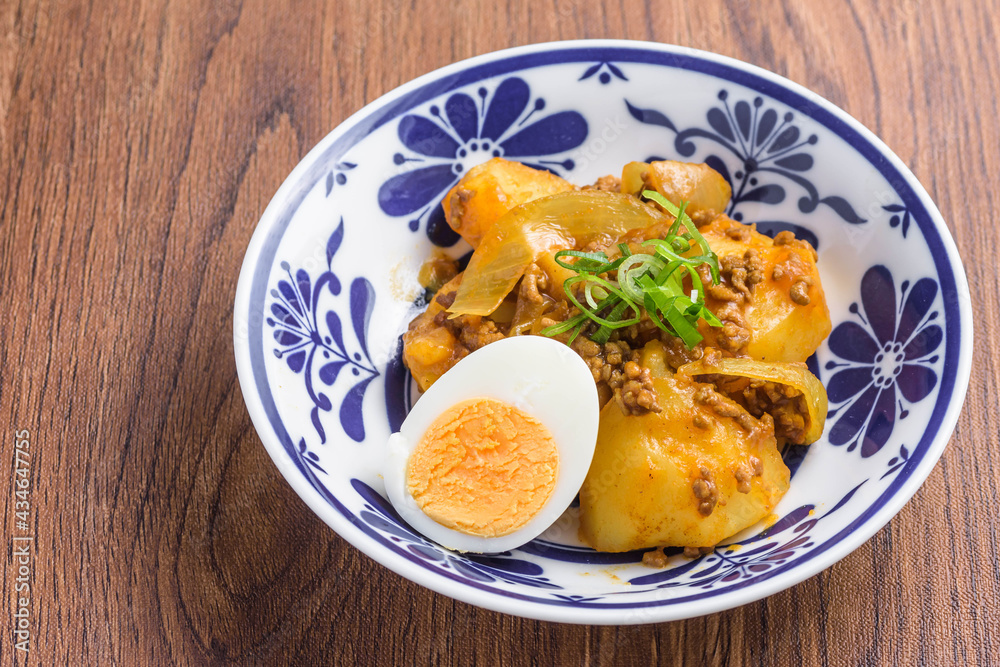 じゃが芋と挽き肉のカレー炒め じゃが芋と挽き肉のカレー炒め