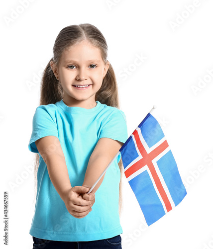 Little girl with the flag o...