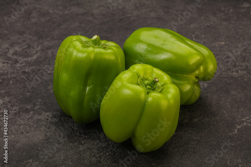 Green sweet bell pepper heap