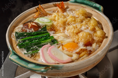 鍋焼きうどん