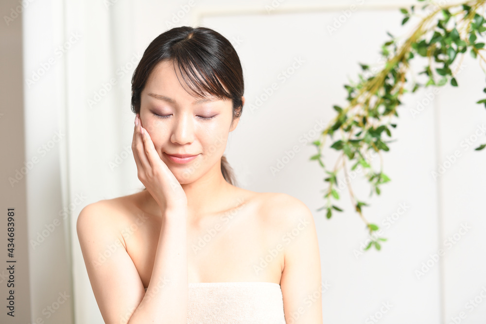 女性の美容(スキンケア)イメージ 女性の美容(スキンケア)イメージ