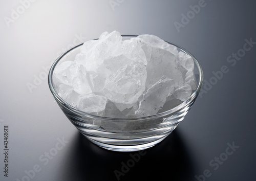 Φωτογραφία rock candy on a black background.