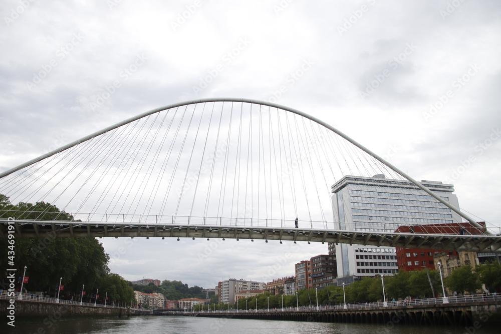 Naklejka premium Bridge over the river of Bilbao