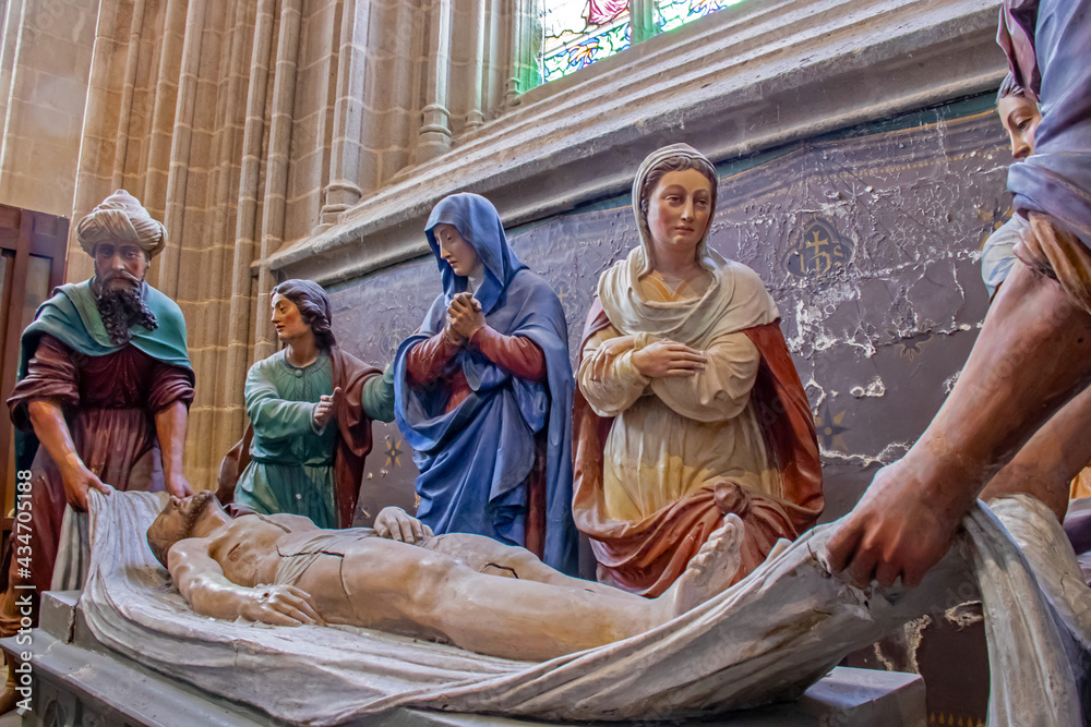 Quimper. Mise au tombeau de la cathédrale Saint-Corentin. Finistère. Bretagne	