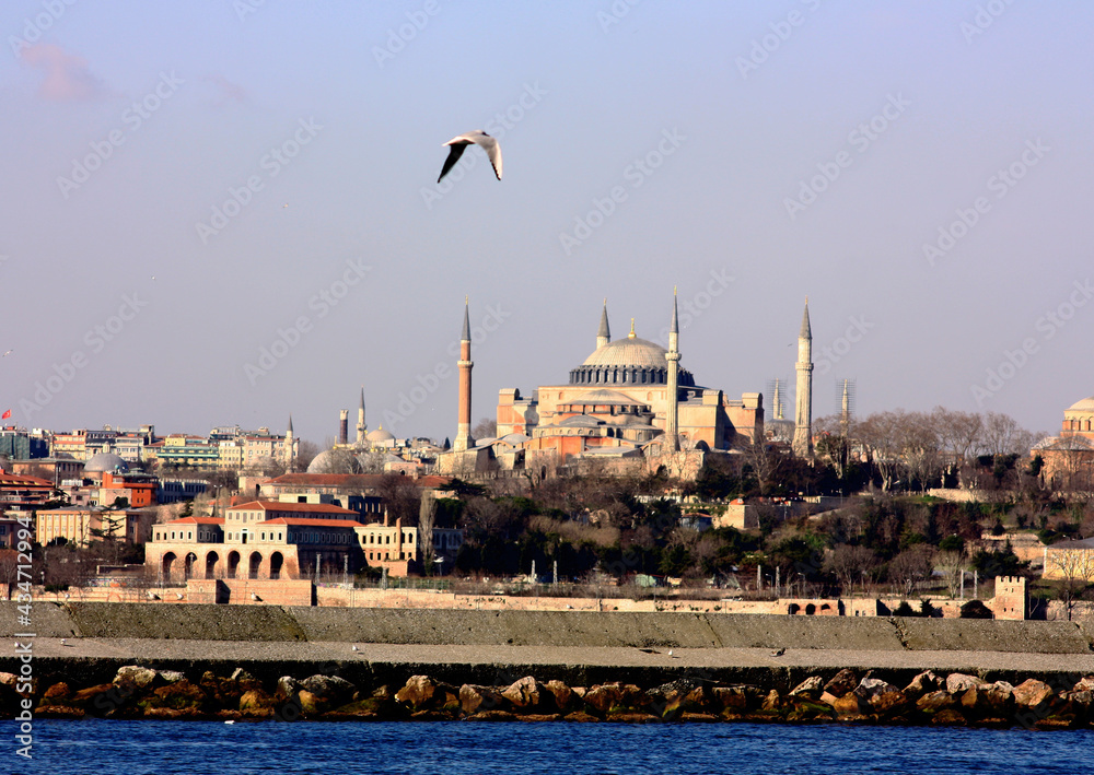 Obraz premium Hagia Sophia, is one of symbols of Istanbul, shot from boat which was on the sea.