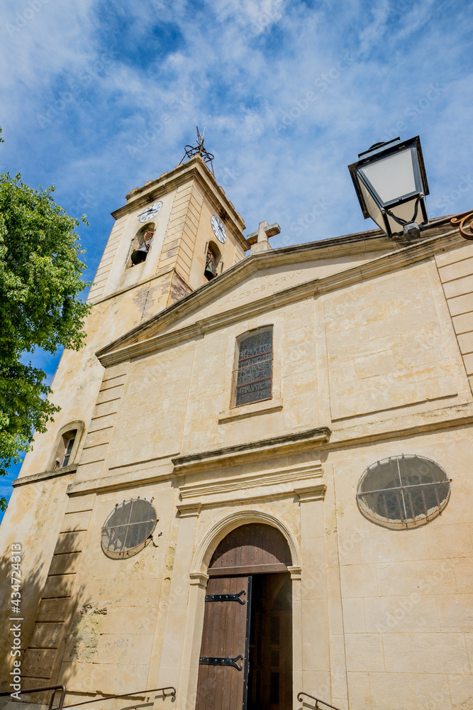 Fototapeta premium Église Saint-Jacques-Le-Majeur de Bouzigues
