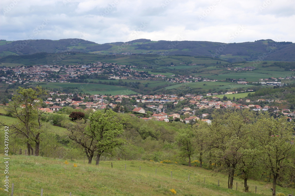 Obraz premium Vue en plongée de Rive de Gier