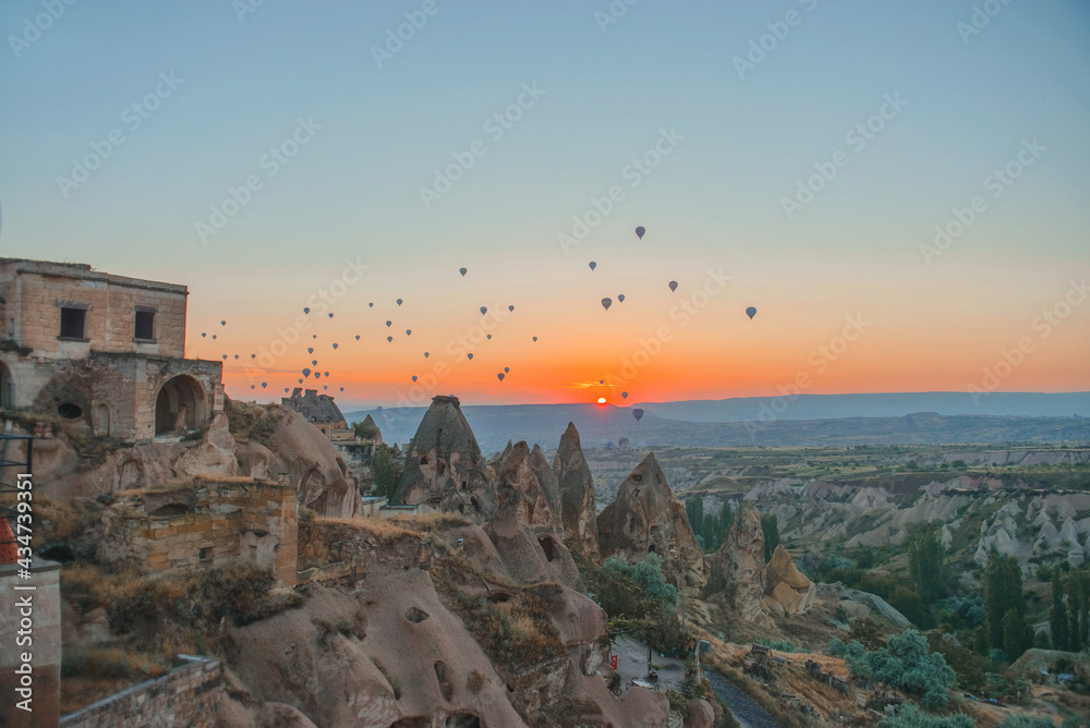 Beautiful sunrise and balloons. Beautiful view. Turkey. Cappadocia. Travels. Adventures. Tenderness. Nice view of the mountains. Sunsets.