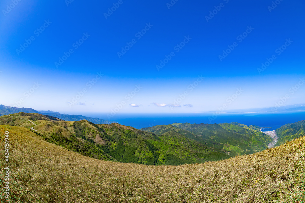 静岡県西伊豆スカイライン　達磨山山頂から見た景色
