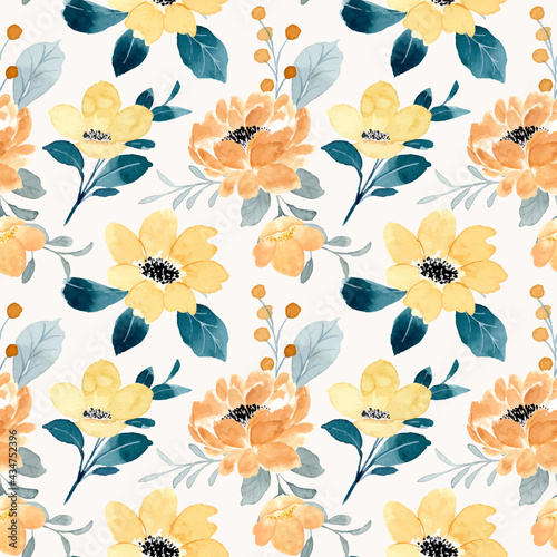 Beautiful yellow floral watercolor seamless pattern
