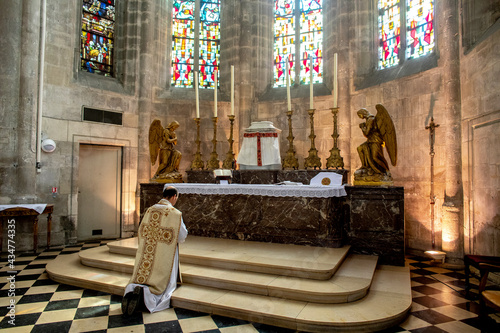 Photo Mass in St Nicolas's church, Beaumont le Roger, France during 2019 lockdown