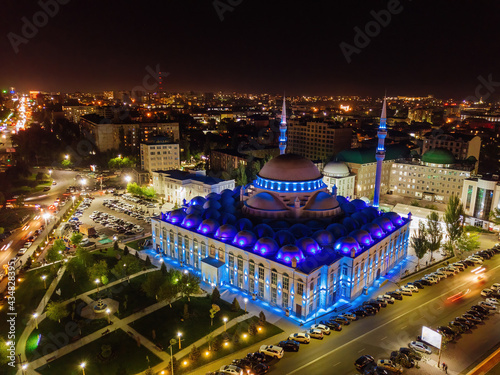 Canvas Print Aerial view of Central Juma Mosque in Makhachkala at night