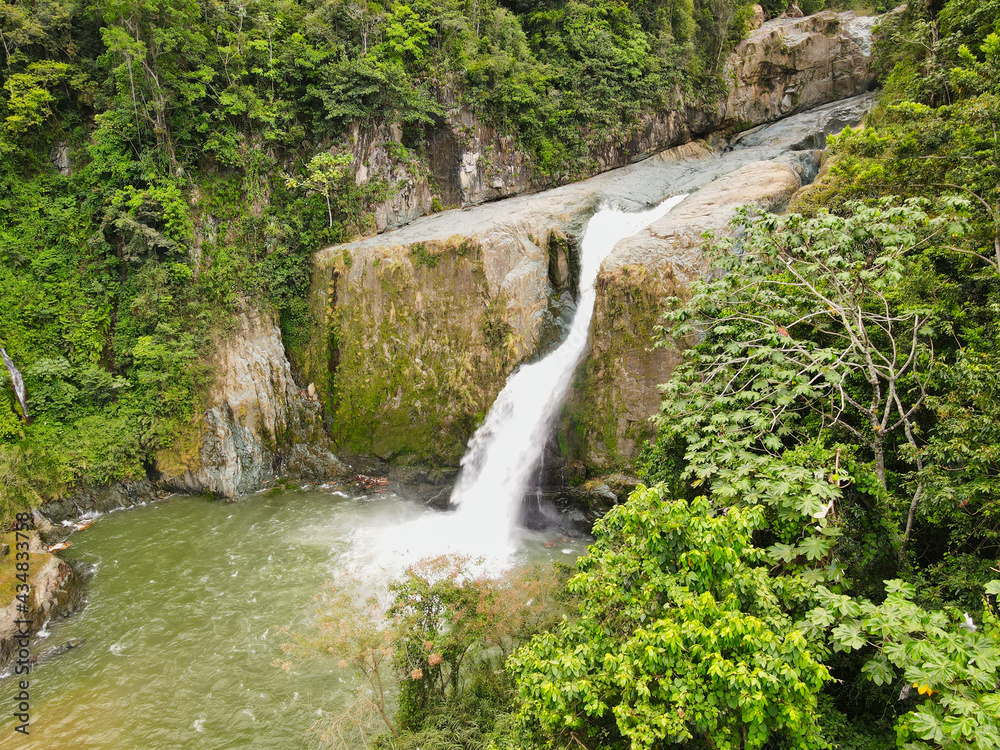 Vista aérea del Salto de Jimenoa en Jarabacoa Vista aérea del Salto de Jimenoa en Jarabacoa