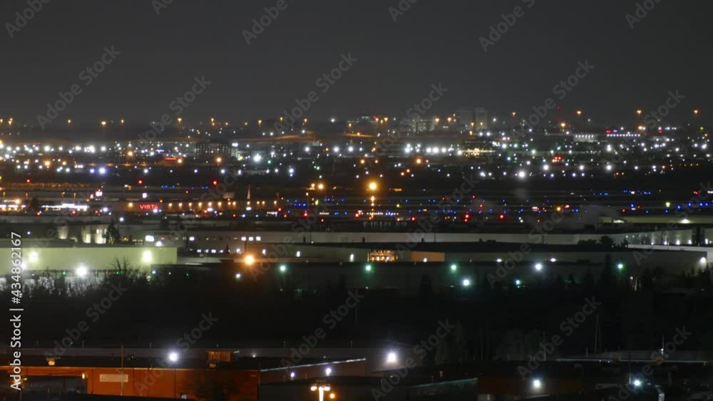 Time-lapse of the runways of Toronto Airport during the night. Time-lapse of the runways of Toronto Airport during the night.