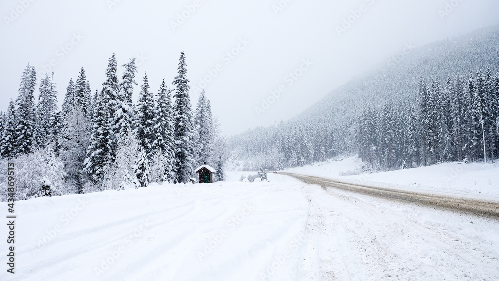 Tiny Wood House in Snow Mountains Tiny Wood House in Snow Mountains