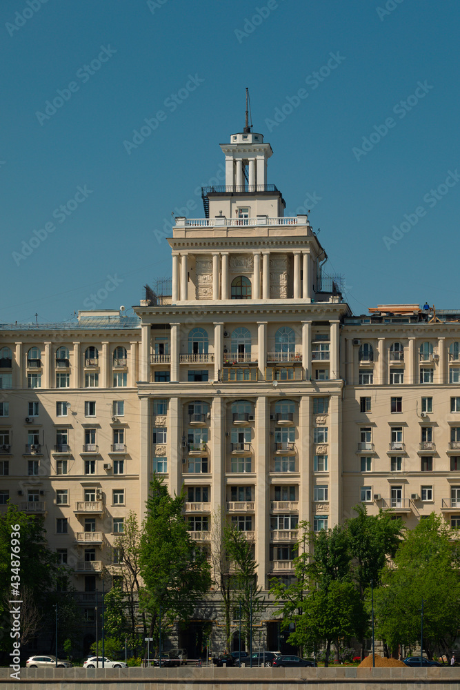 Obraz premium Soviet neoclassical building in Moscow